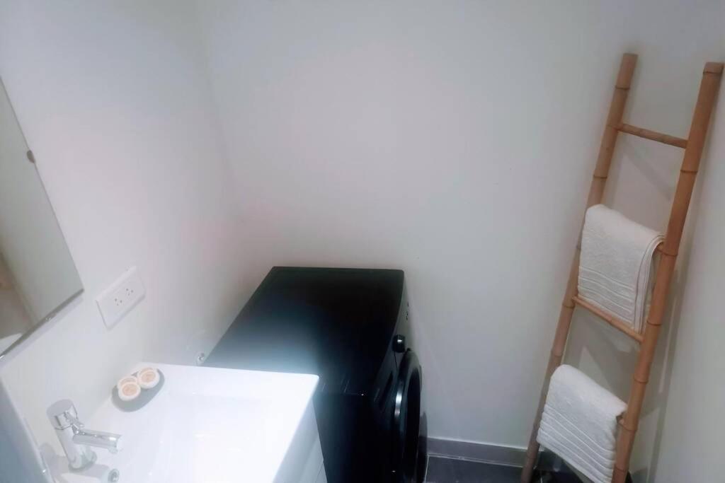 4 Couchages Climatise Direct Plage Wifi Parking Antibes Ngoại thất bức ảnh
